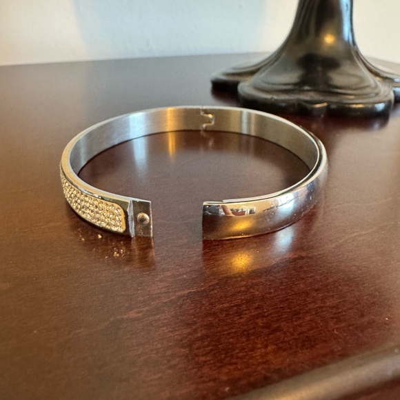 JCM Elegant Silver Crystal/Rhinestone Bangle Bracelet - Picture 3 of 5